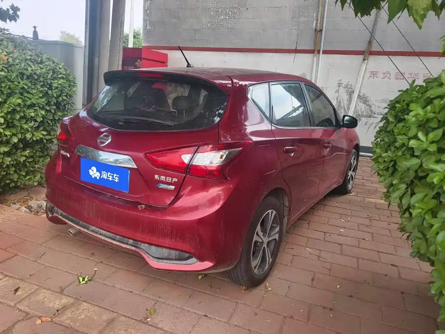 Nissan Tiida — миниатюра 3