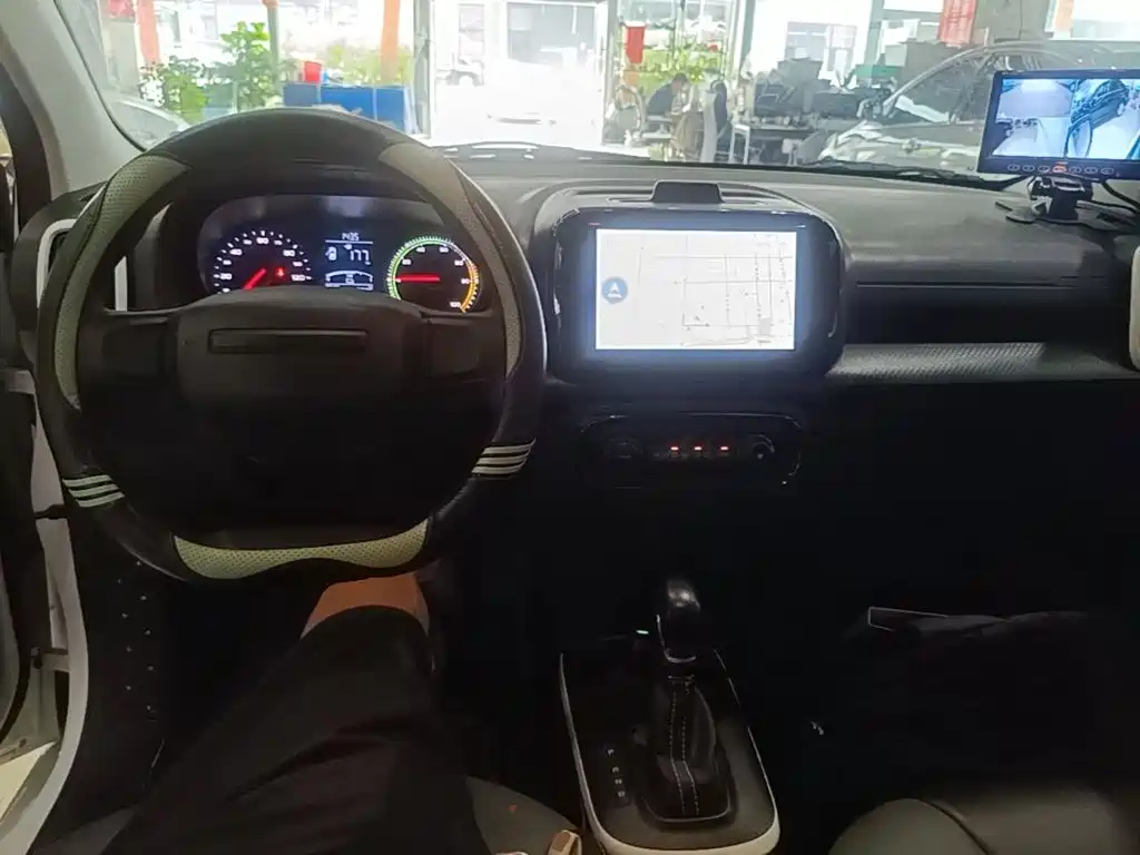 Roewe Clever — миниатюра 10