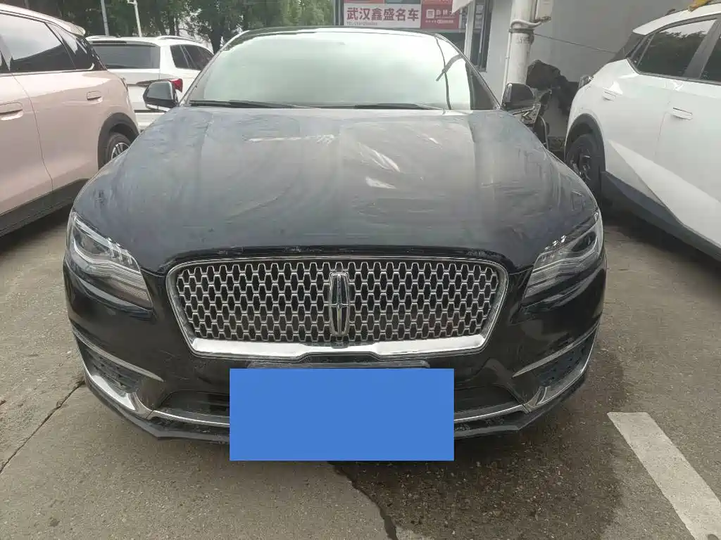 Lincoln MKZ — миниатюра 2