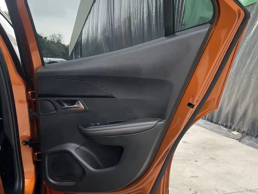 Peugeot 2008 — миниатюра 25