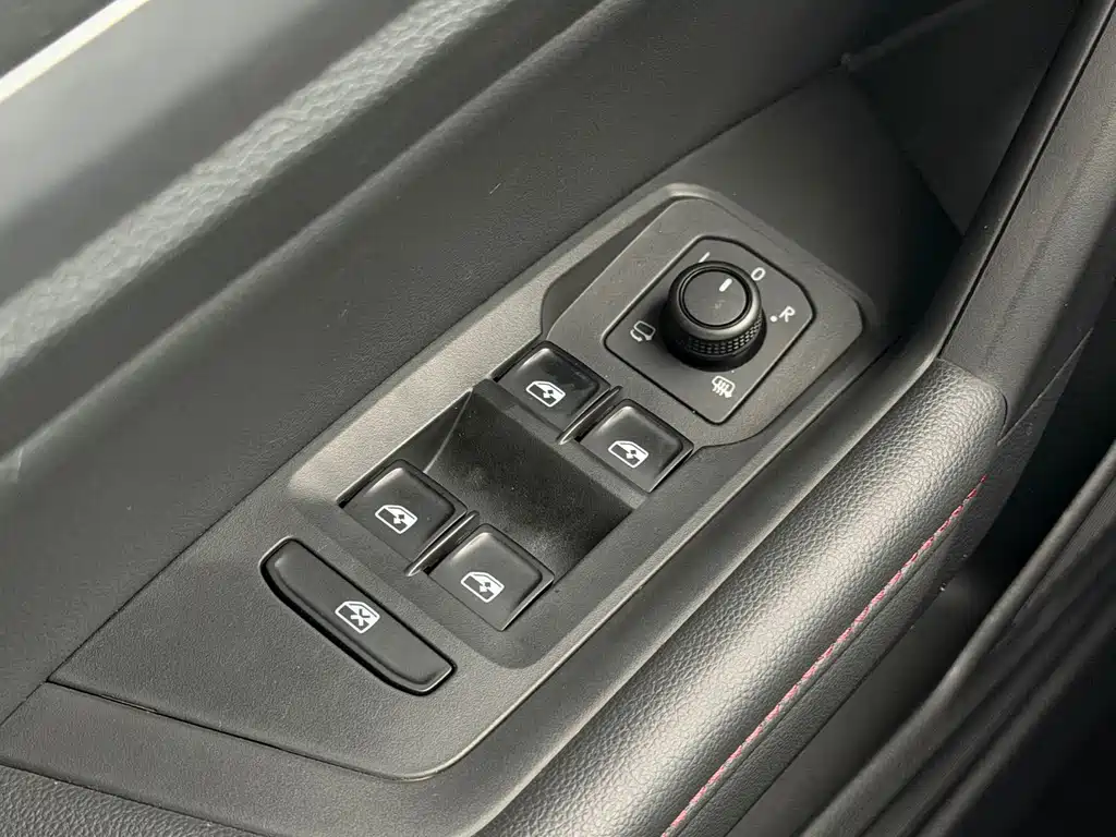 Volkswagen Lavida — миниатюра 15