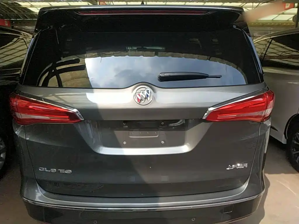 Buick GL8 — миниатюра 6