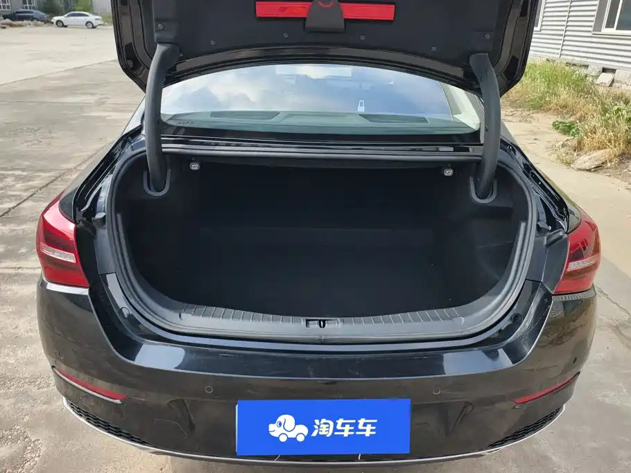 Hongqi Hongqi H5 — миниатюра 4