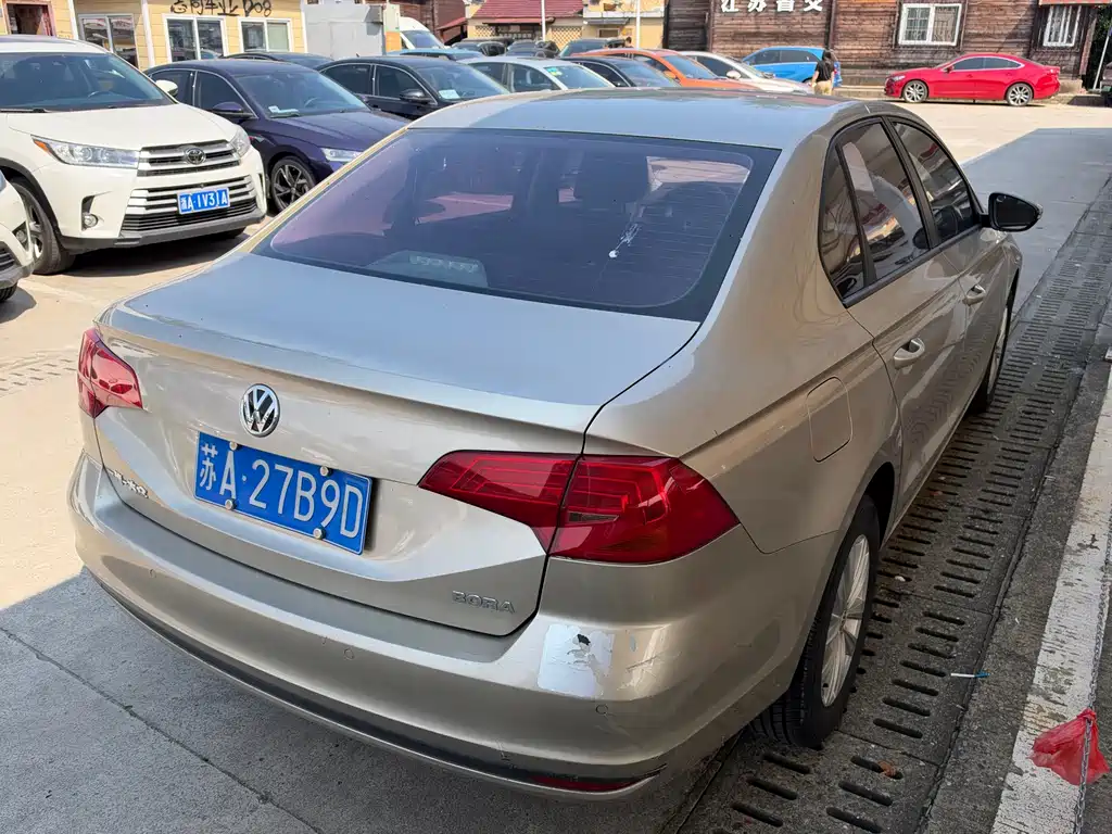 Volkswagen Bora — миниатюра 2