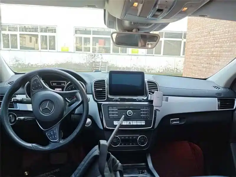 Mercedes-Benz GLE Coupe — миниатюра 8
