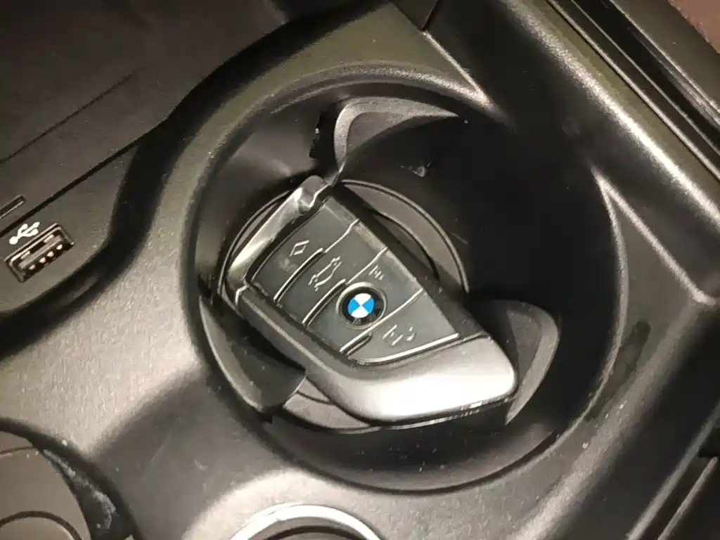 BMW 5 Series — миниатюра 17