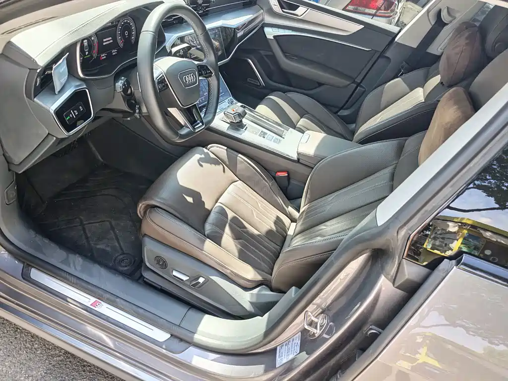 Audi A7L — миниатюра 4
