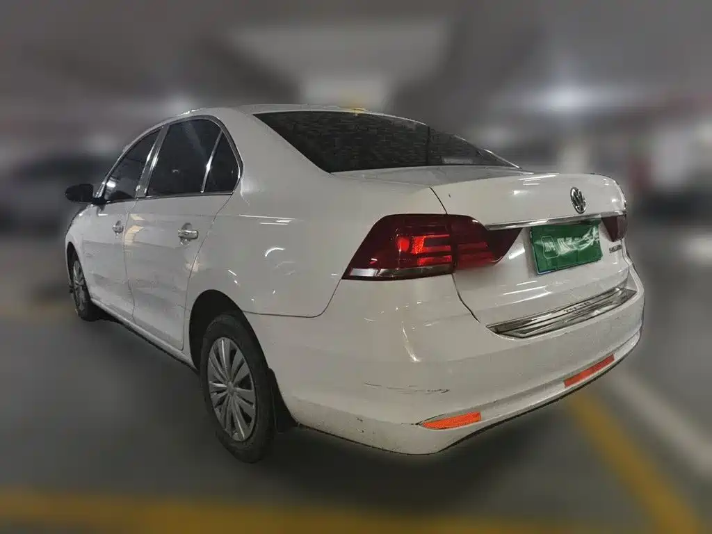 Volkswagen Santana — миниатюра 4