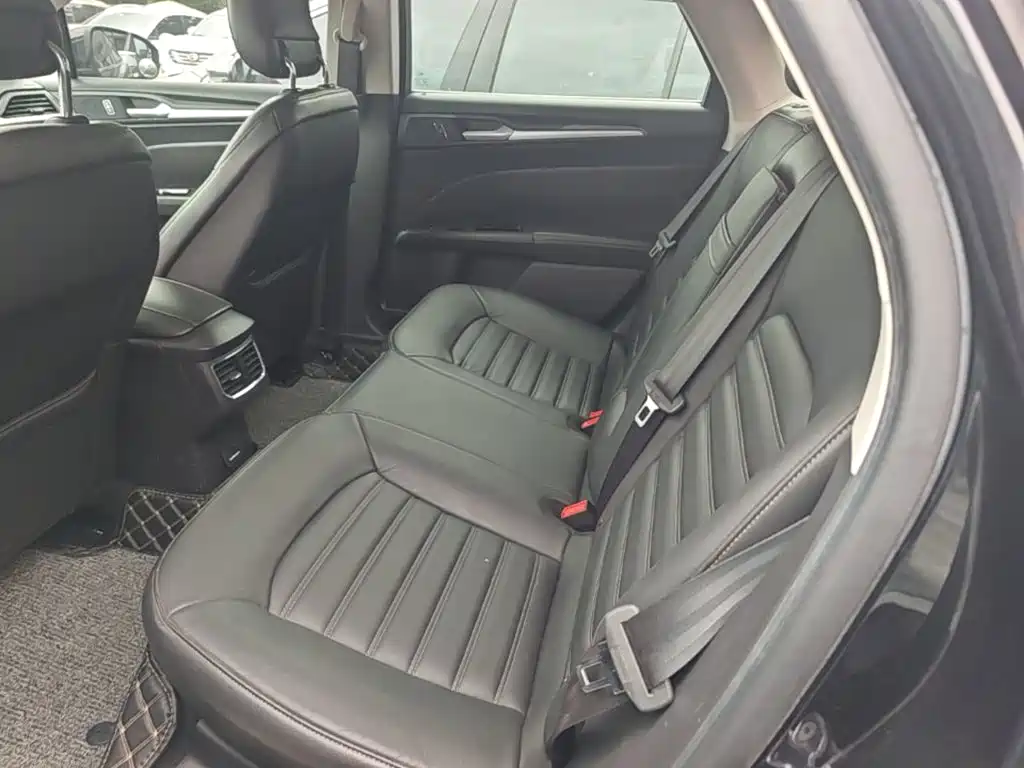 Ford Mondeo — миниатюра 17
