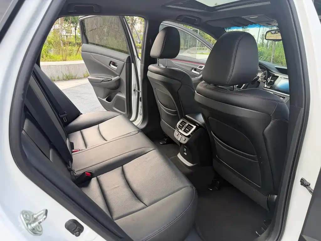 Honda Spirior — миниатюра 10