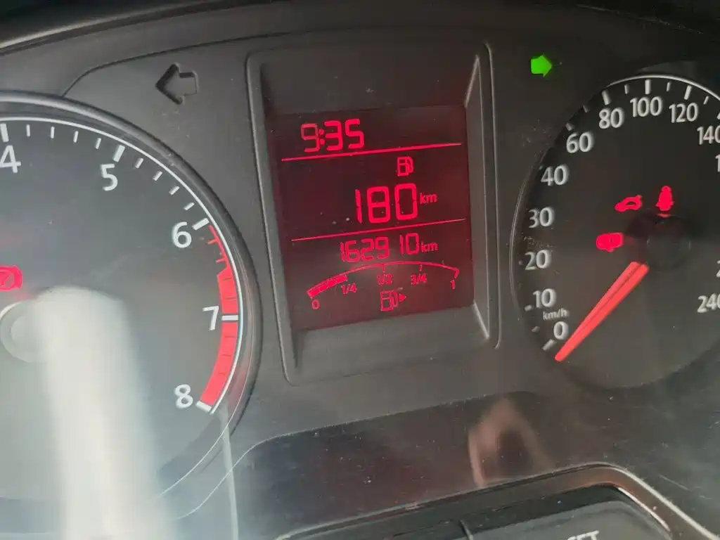 Volkswagen Jetta — миниатюра 8