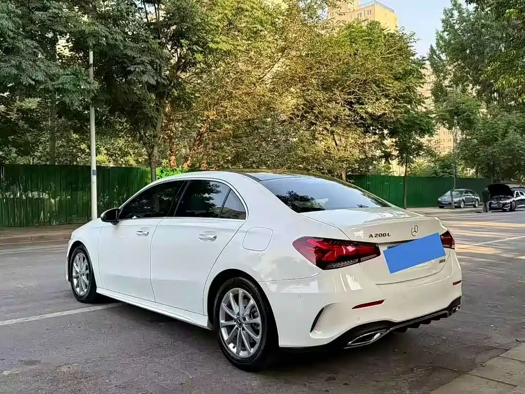 Mercedes-Benz A-Class — миниатюра 7