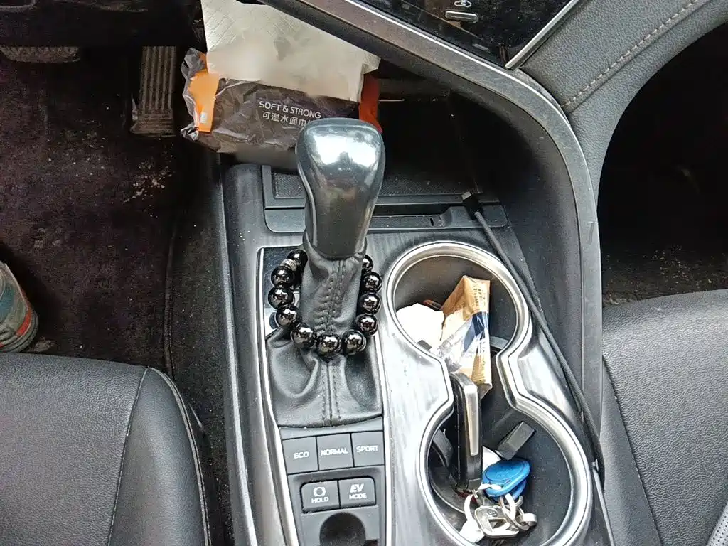 Toyota Camry — миниатюра 7