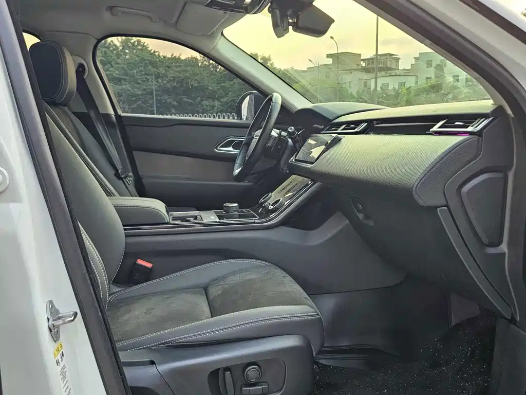 Land Rover Velar — миниатюра 13
