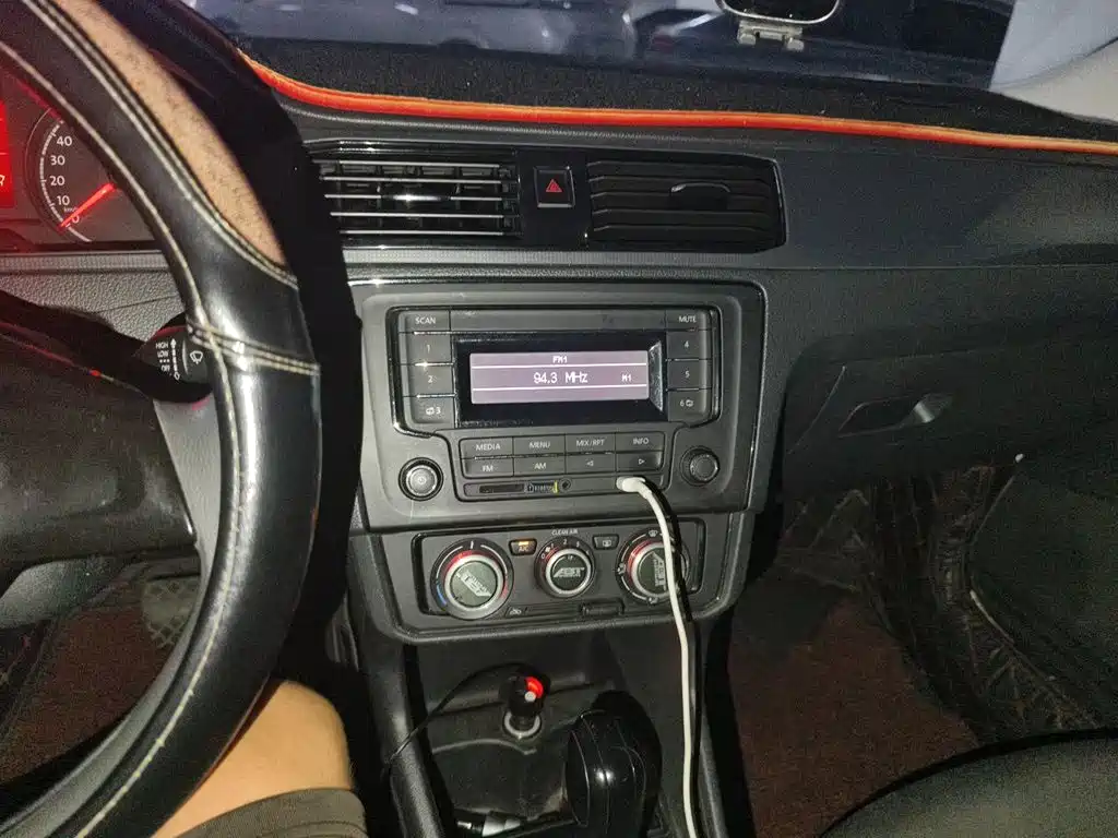 Volkswagen Santana — миниатюра 14