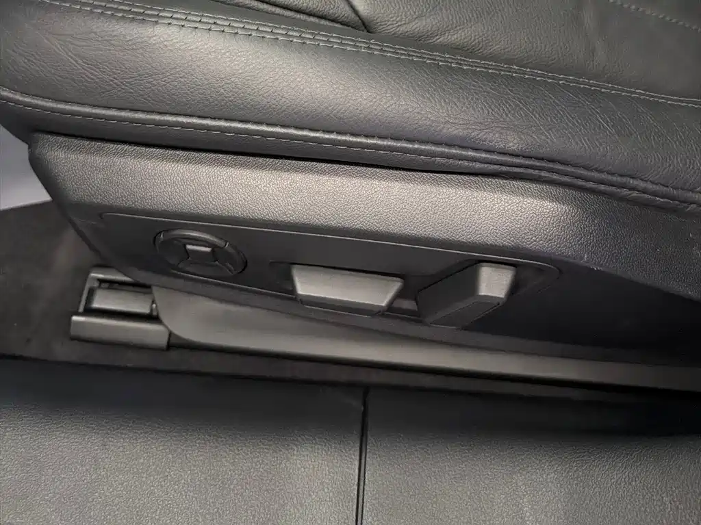Audi A6L — миниатюра 21