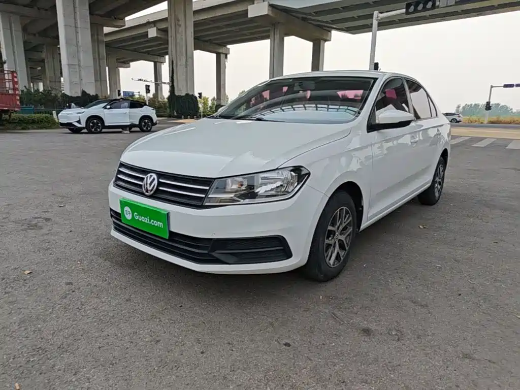 Volkswagen Santana — миниатюра 2