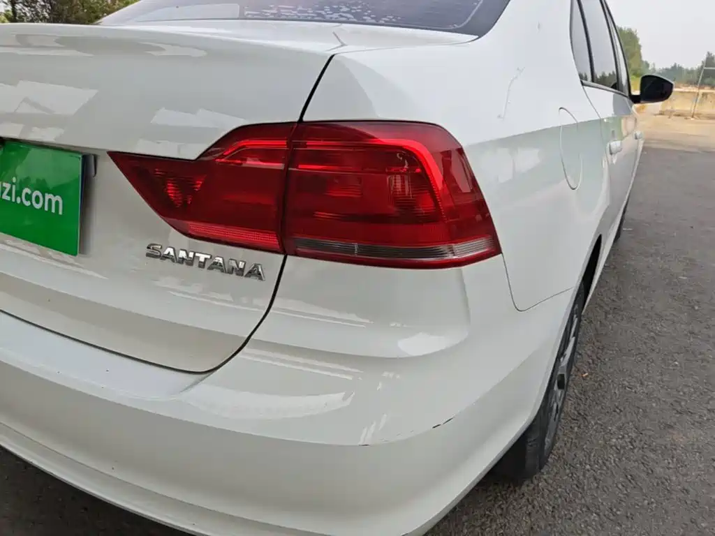 Volkswagen Santana — миниатюра 8