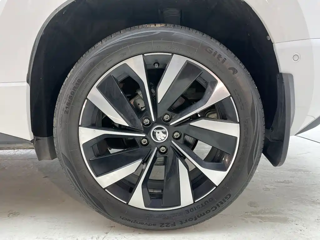 Skoda Karoq — миниатюра 27