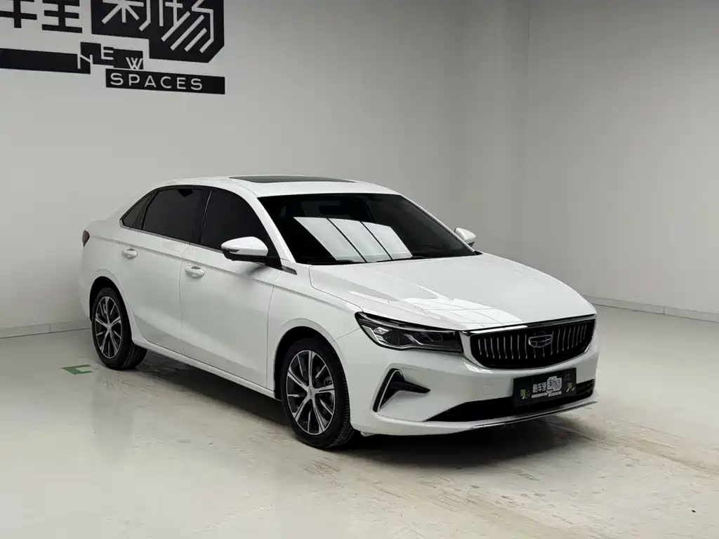 Geely Emgrand 2023 4 Champion 1.5L CVT Luxury