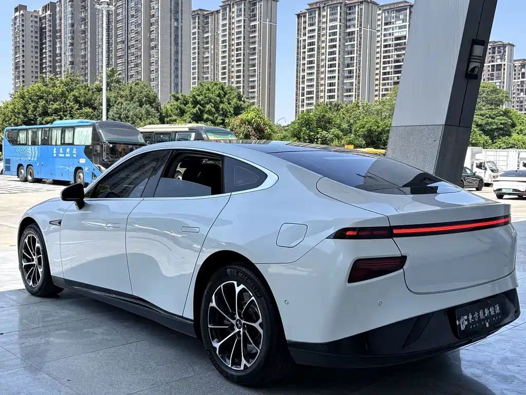 XPeng P7 — миниатюра 7