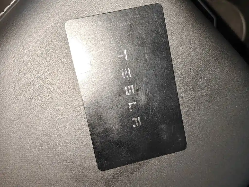Tesla Model 3 — миниатюра 9
