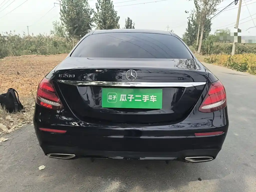 Mercedes-Benz E-Class (Import) — миниатюра 6
