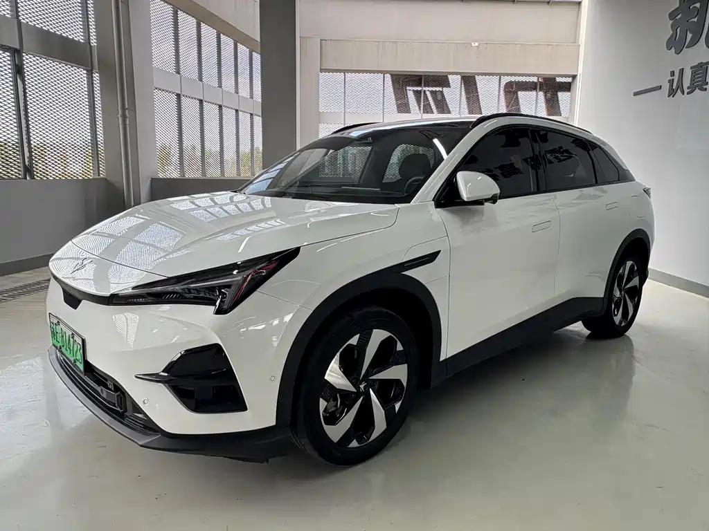 ARCFOX Alpha T5