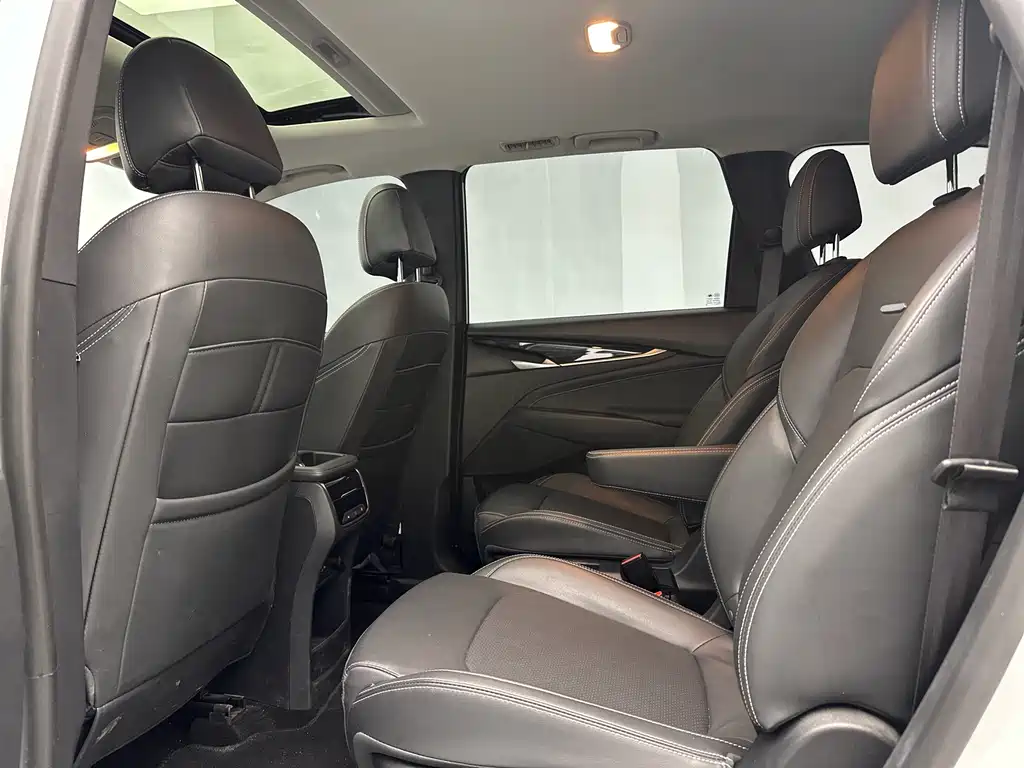 SAIC MAXUS CHASE G50