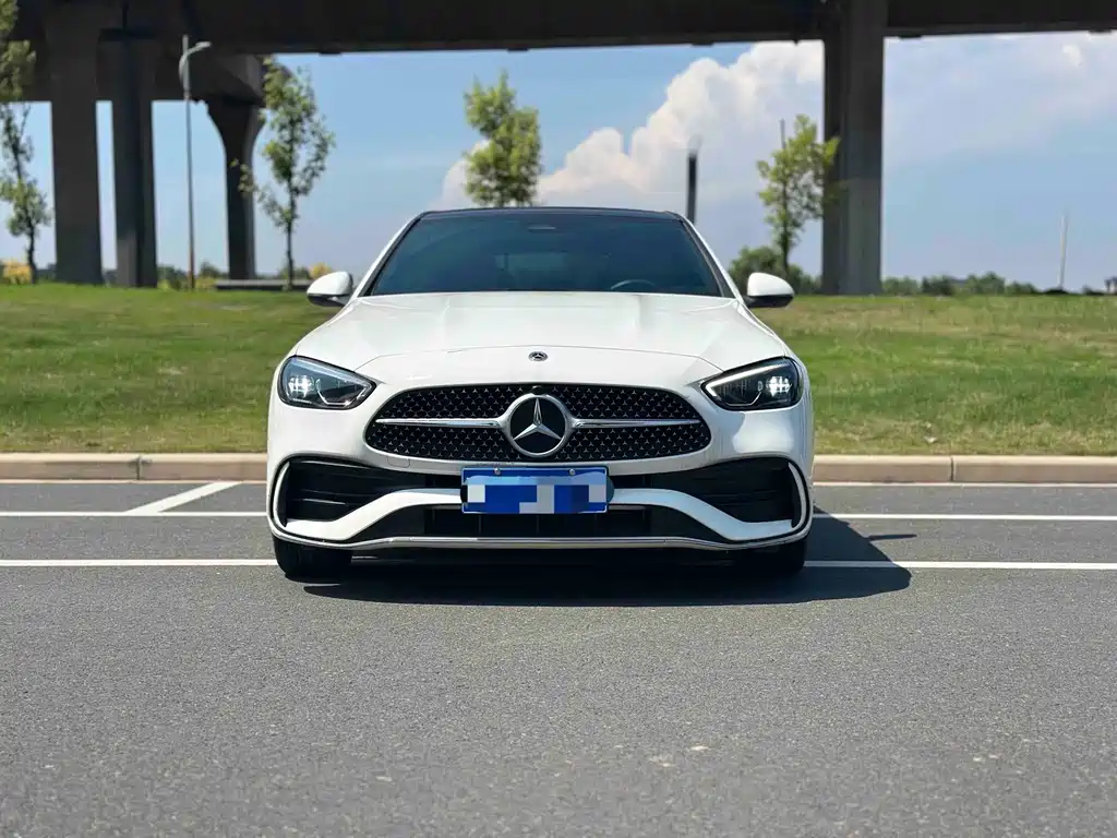 Mercedes-Benz C-Class — миниатюра 2