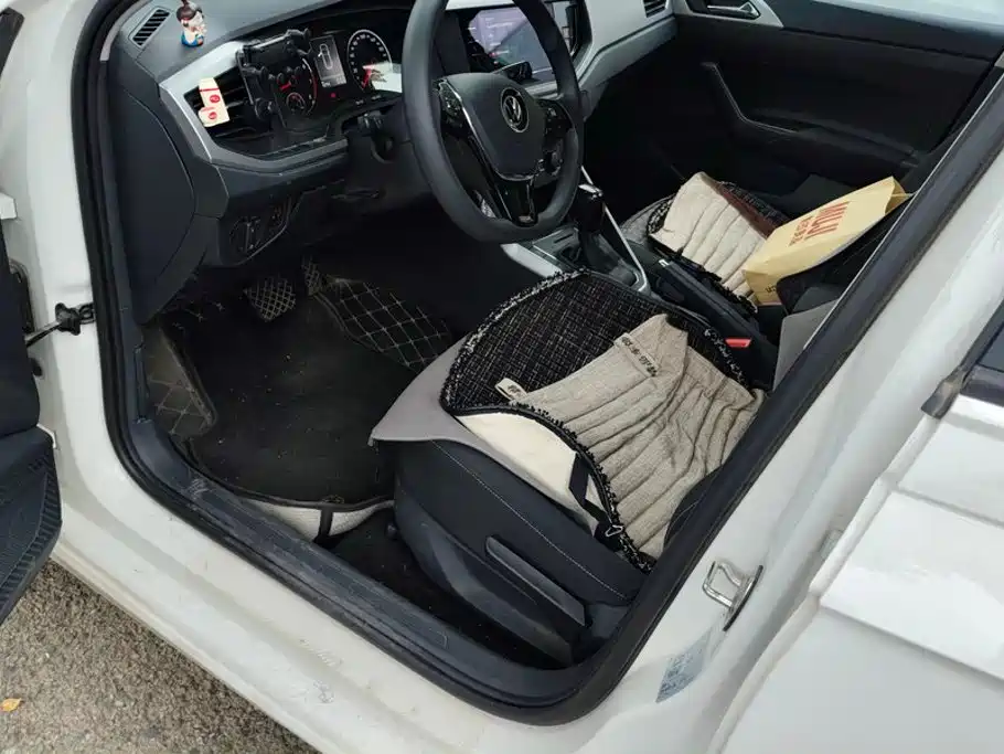 Volkswagen Polo — миниатюра 9