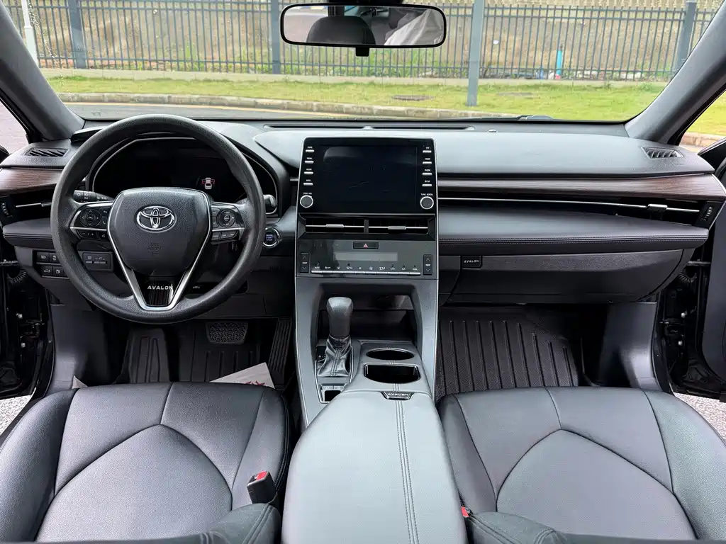 Toyota Avalon — миниатюра 5