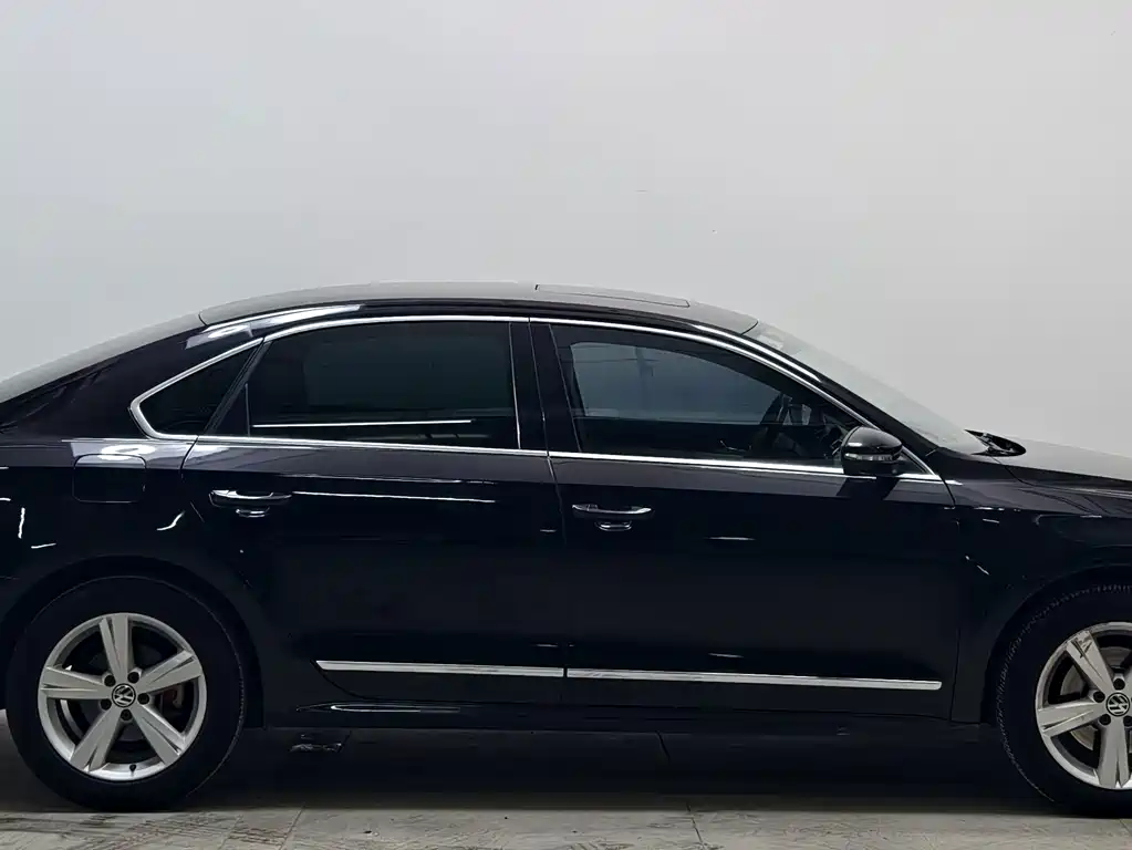 Volkswagen Passat — миниатюра 8