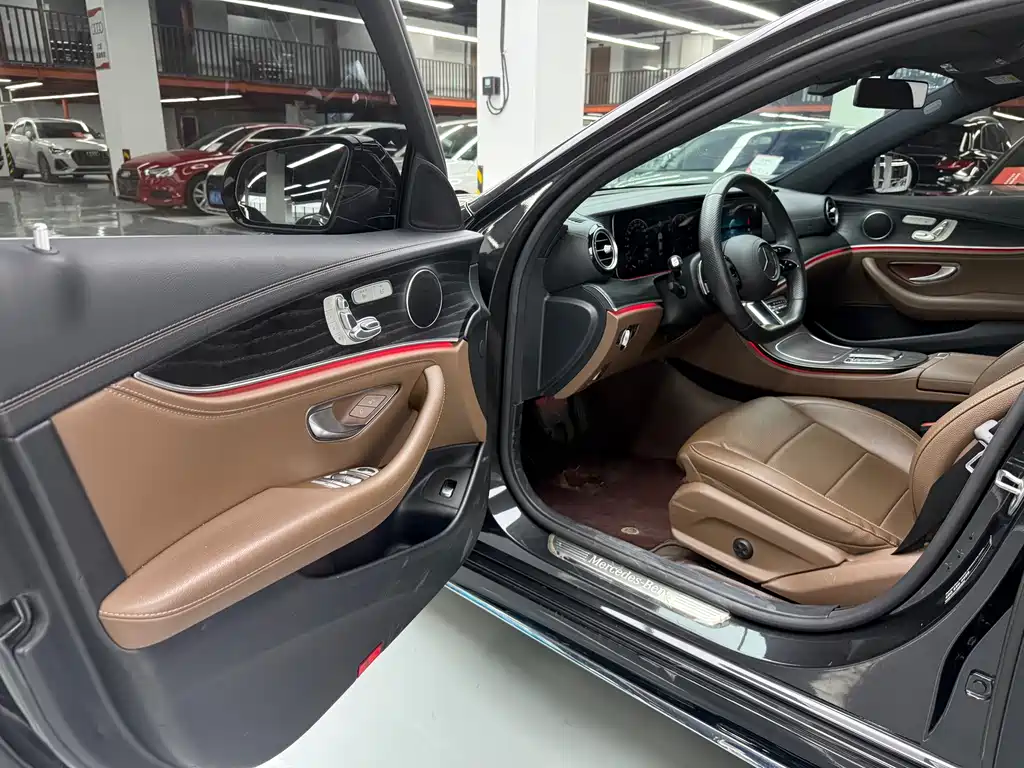 Mercedes-Benz E-Class — миниатюра 5