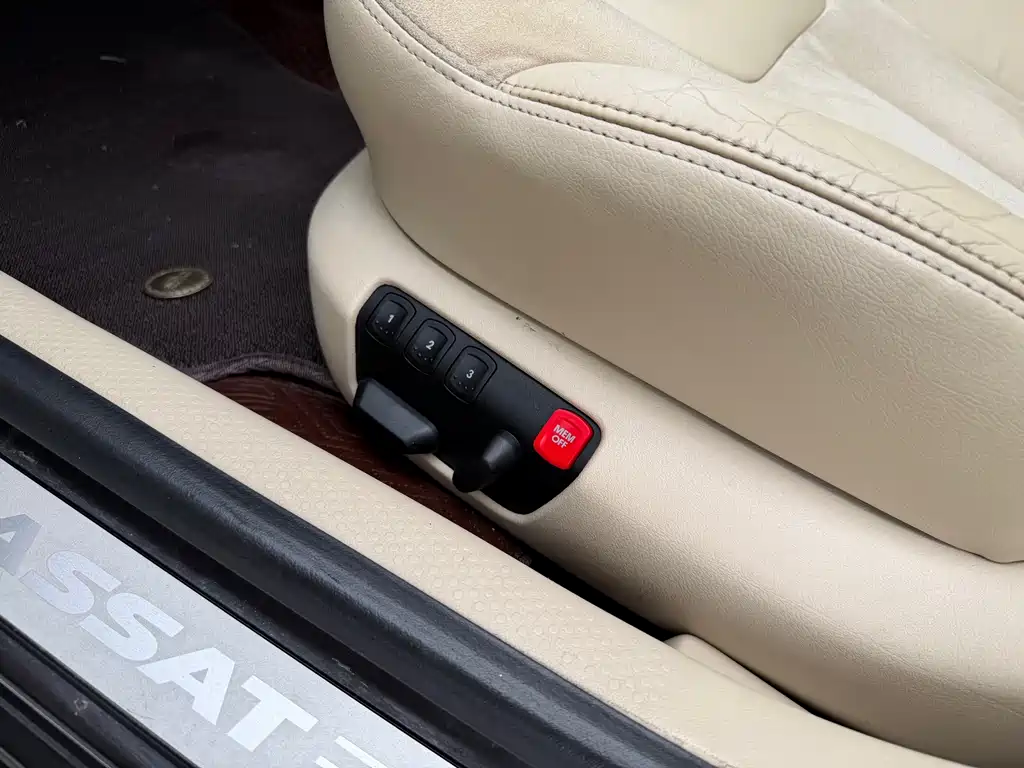 Volkswagen Passat Lingyu — миниатюра 10
