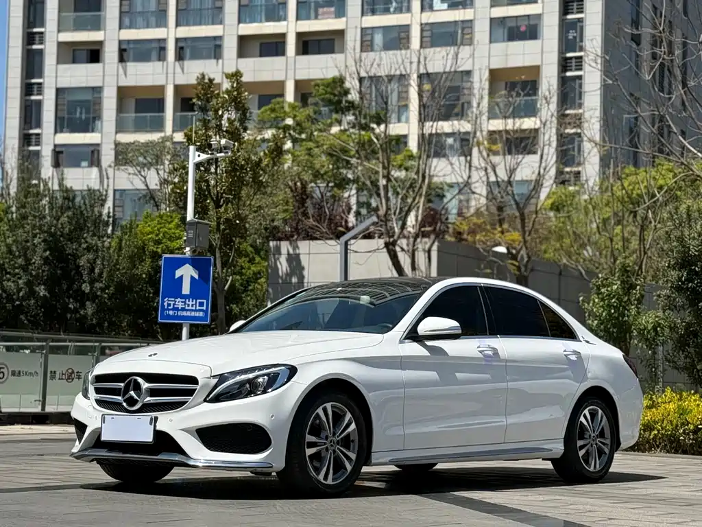 Mercedes-Benz C-Class 2018