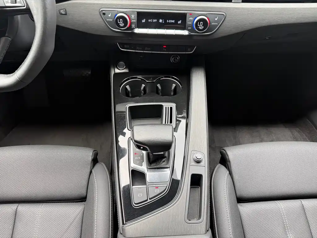 Audi A4L — миниатюра 14