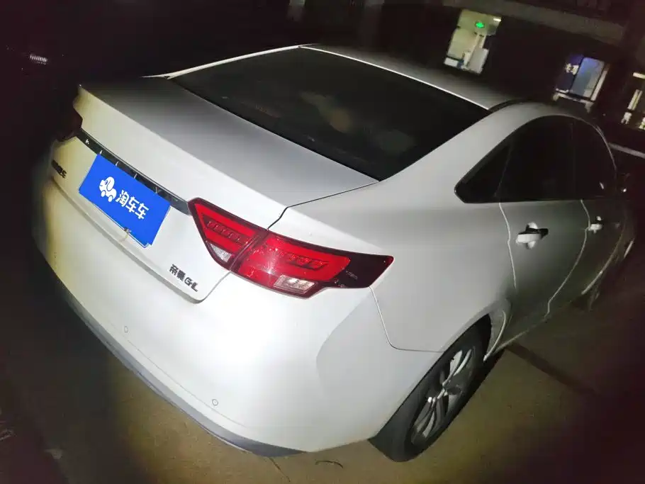 Geely Emgrand GL — миниатюра 3