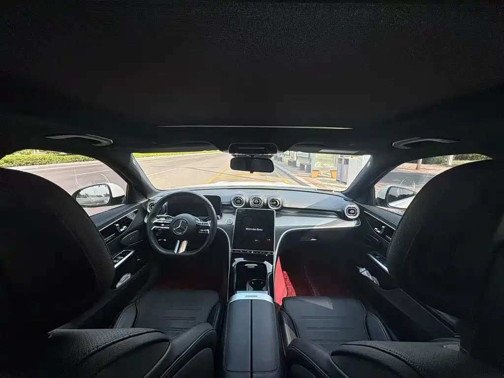 Mercedes-Benz C-Class — миниатюра 4