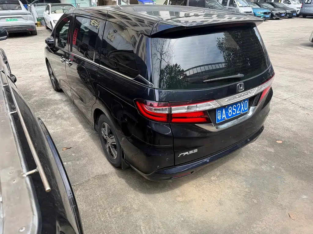 Honda Odyssey — миниатюра 8