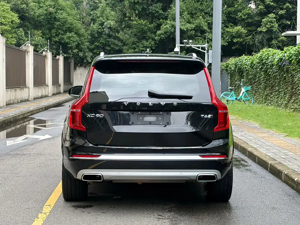 Volvo XC90 — миниатюра 10