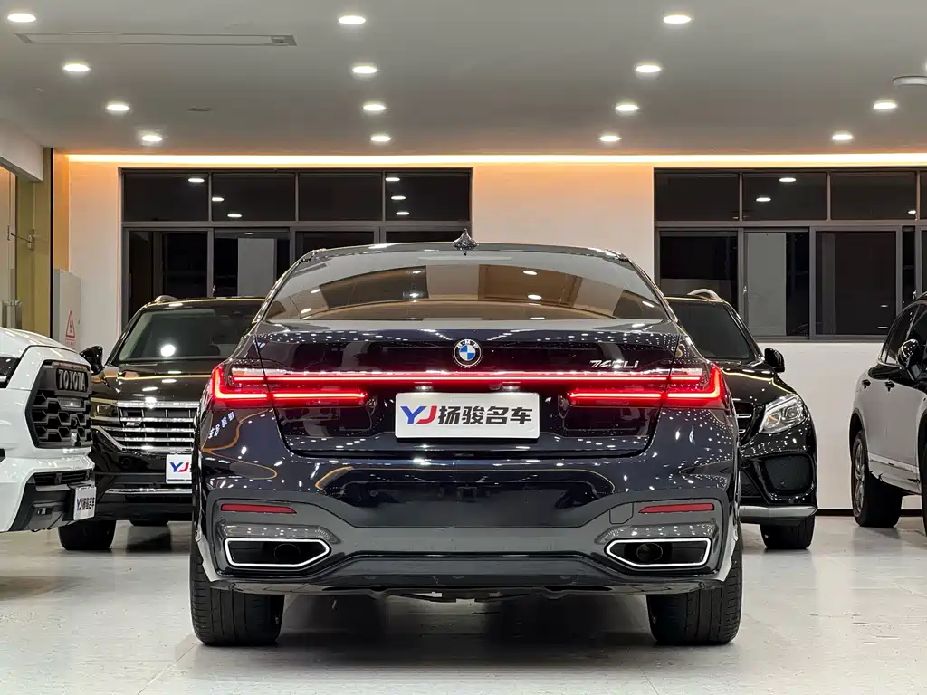 BMW 7 Series 7 2019 740Li Lead M Sport