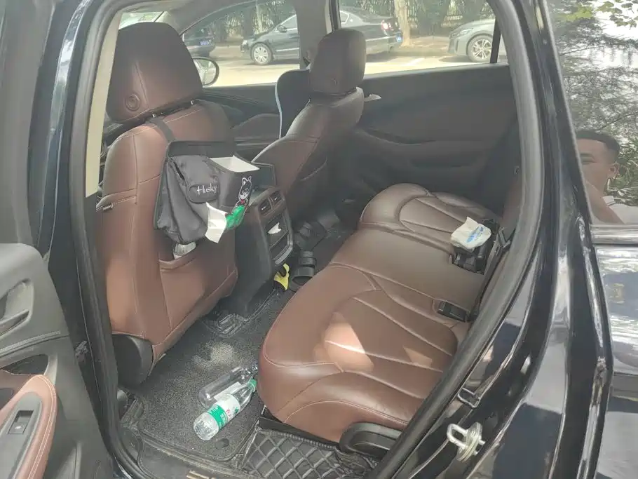 Buick Envision Plus — миниатюра 11