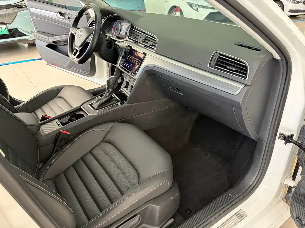 Volkswagen Lamando — миниатюра 8
