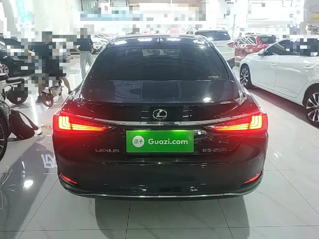 Lexus ES — миниатюра 6