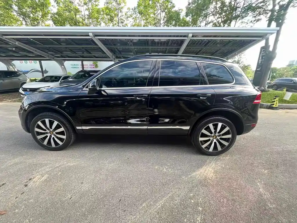 Volkswagen Touareg — миниатюра 4