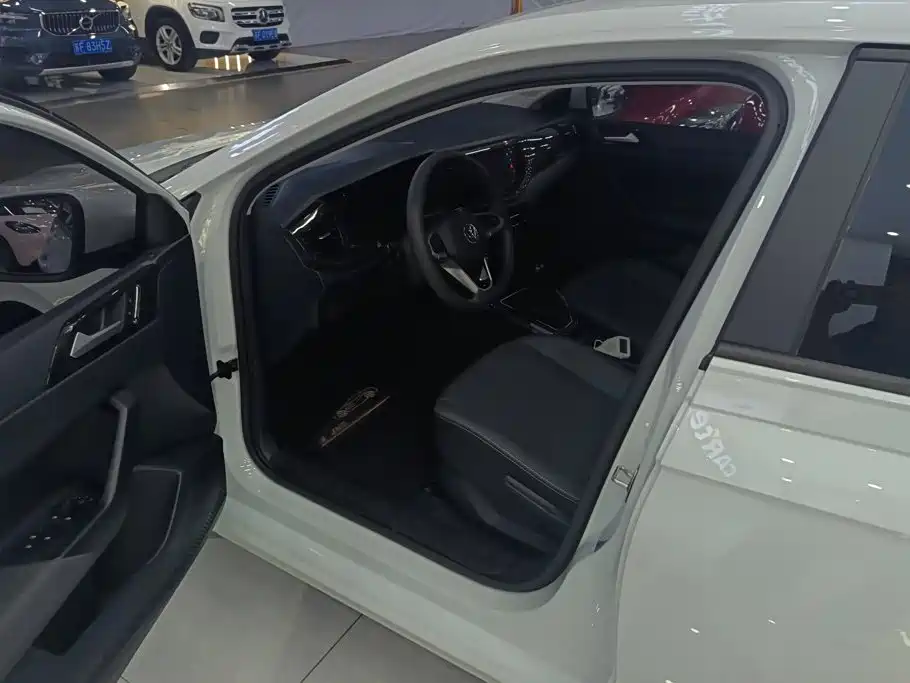 Volkswagen Lavida — миниатюра 9