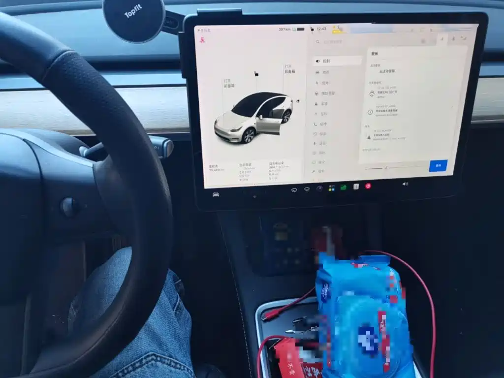 Tesla Model Y — миниатюра 9