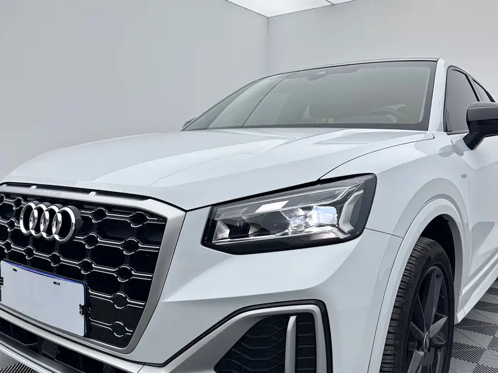 Audi Q2L — миниатюра 7