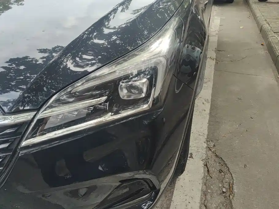 Buick Envision Plus — миниатюра 5